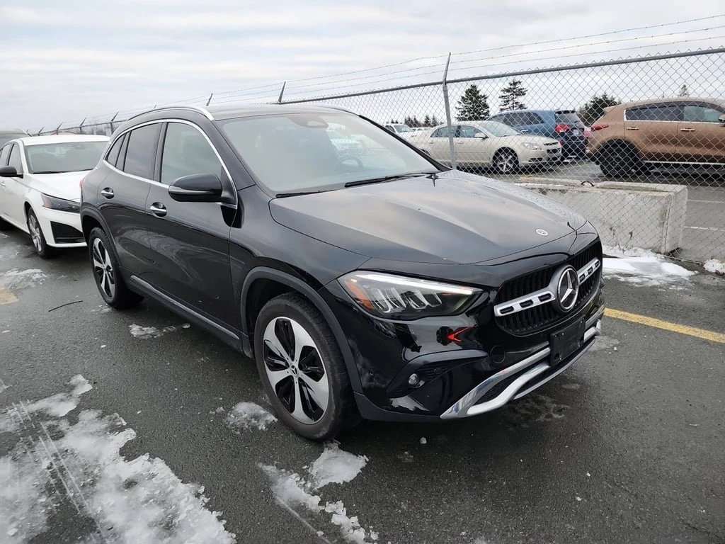 Mercedes-Benz GLA 250 PANO| HEATED SEATS| MEMORY - изображение 2