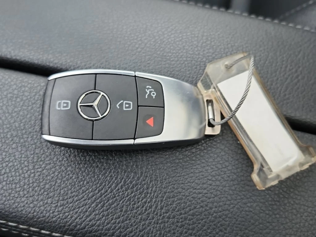 Mercedes-Benz GLA 250 PANO| HEATED SEATS| MEMORY - изображение 8