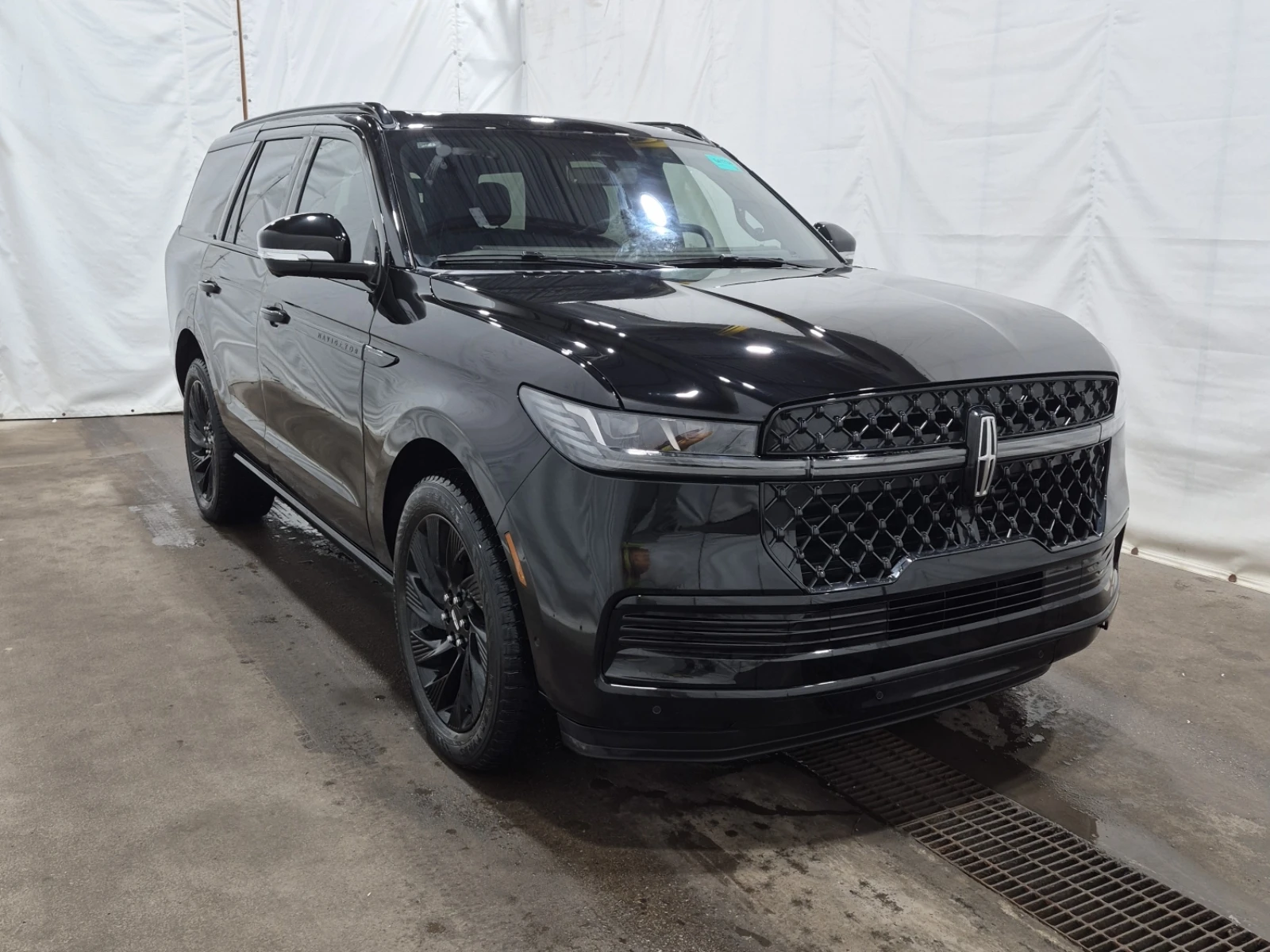 Lincoln Navigator 3.5L 6cyl 4WD - изображение 2