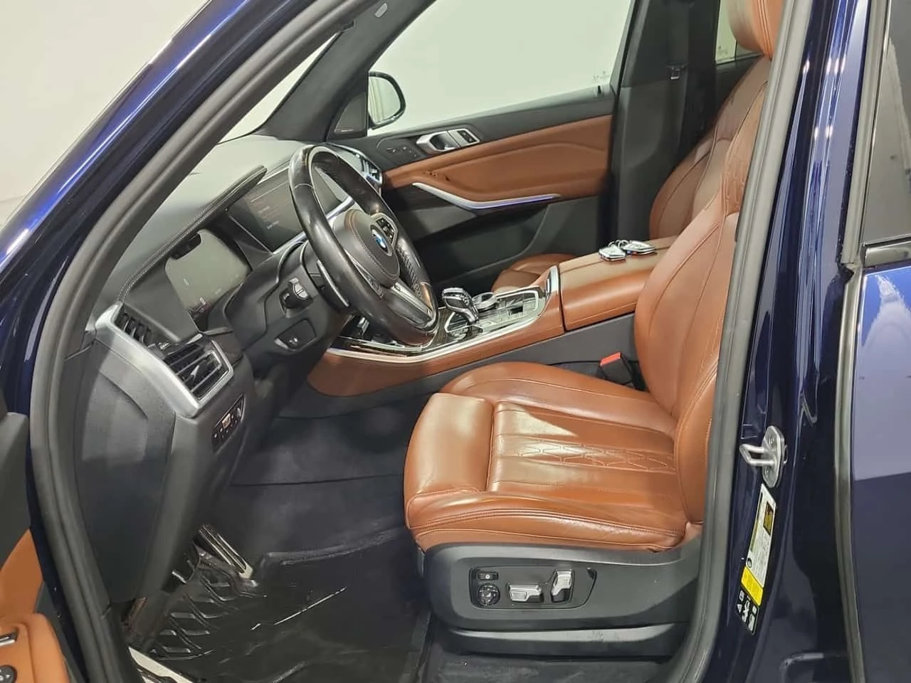 BMW X5 XDRIVE| DISTRONIC| LASERS| SWAROVSKI| SKY LOUNGE, снимка 9 - Автомобили и джипове - 53971576