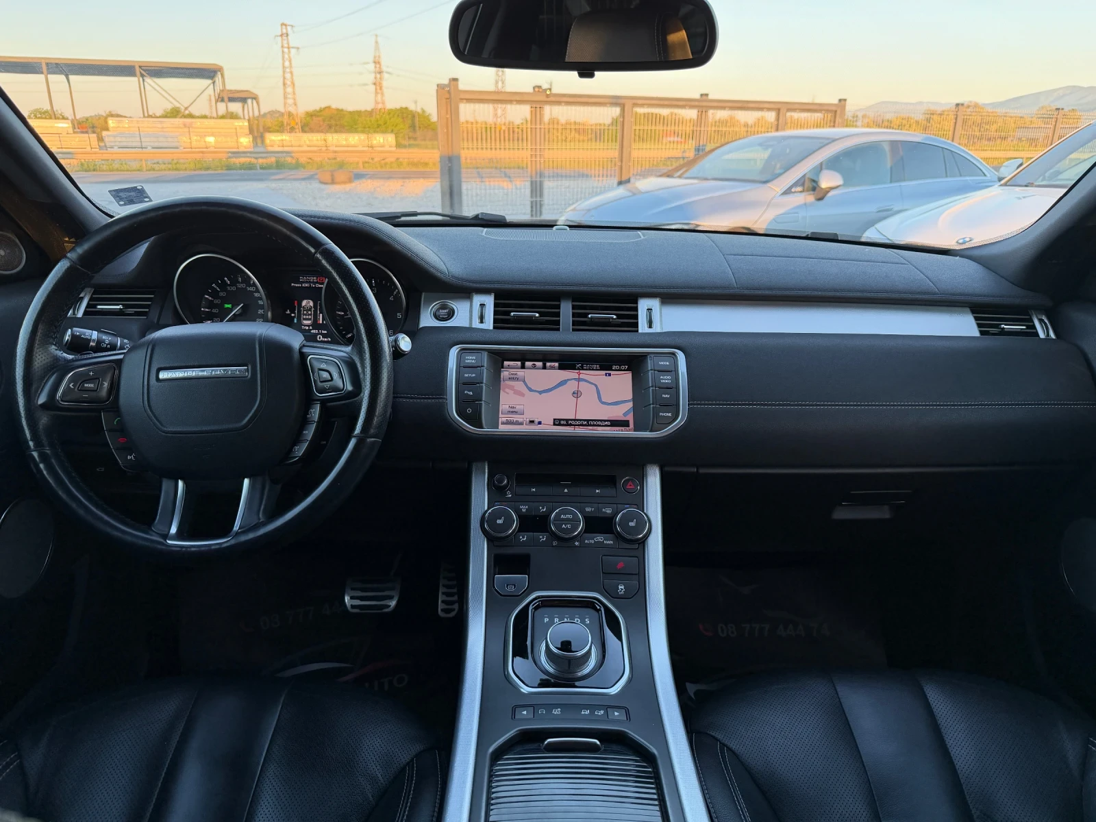 Land Rover Range Rover Evoque 2.2D* 2016г* FULL MAX* Панорама* 204.000КМ* , снимка 14 - Автомобили и джипове - 54557241