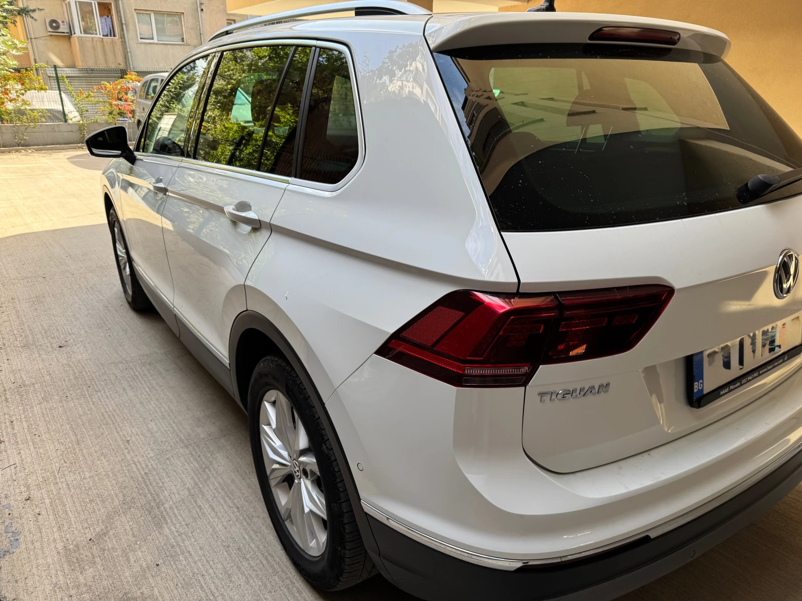 VW Tiguan HIGHLINE, снимка 3 - Автомобили и джипове - 54740194