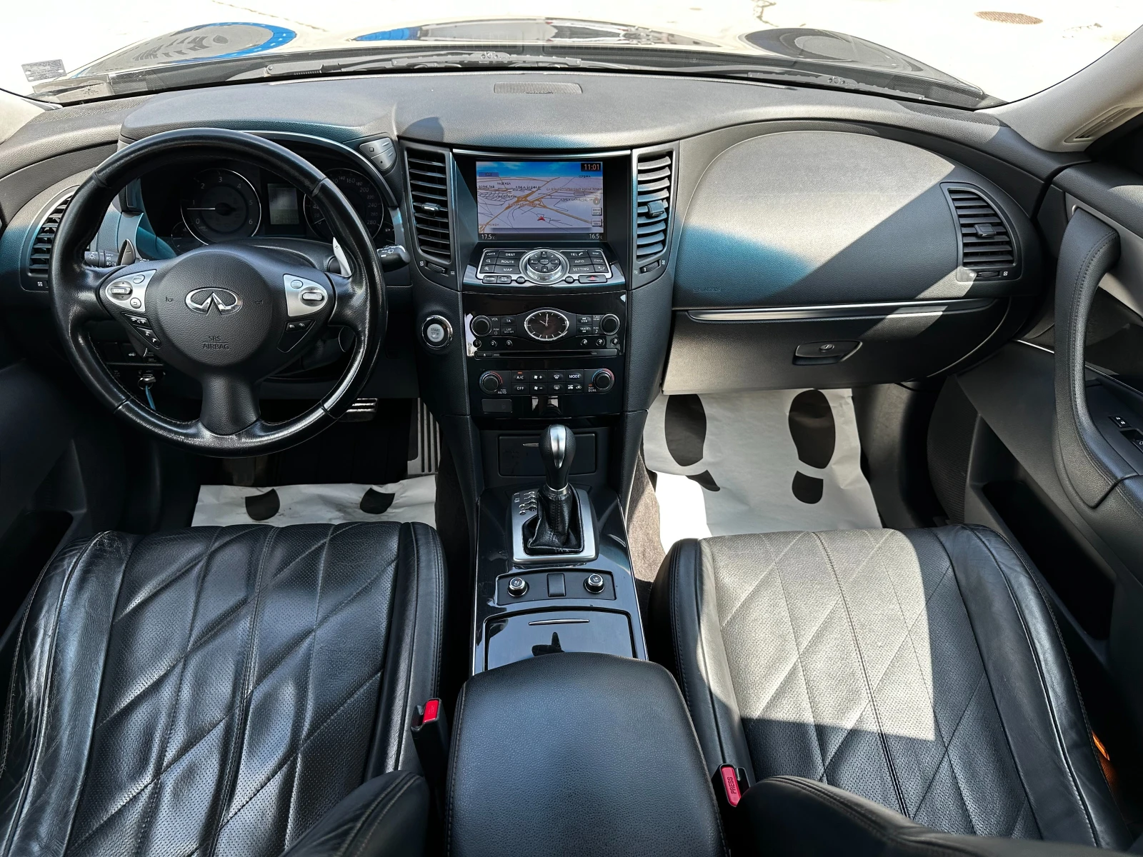 Infiniti Fx 30, снимка 10 - Автомобили и джипове - 54748087