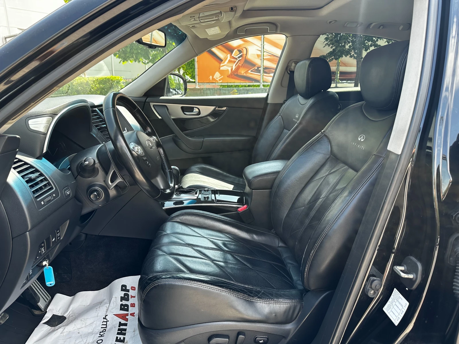 Infiniti Fx 30, снимка 8 - Автомобили и джипове - 54748087