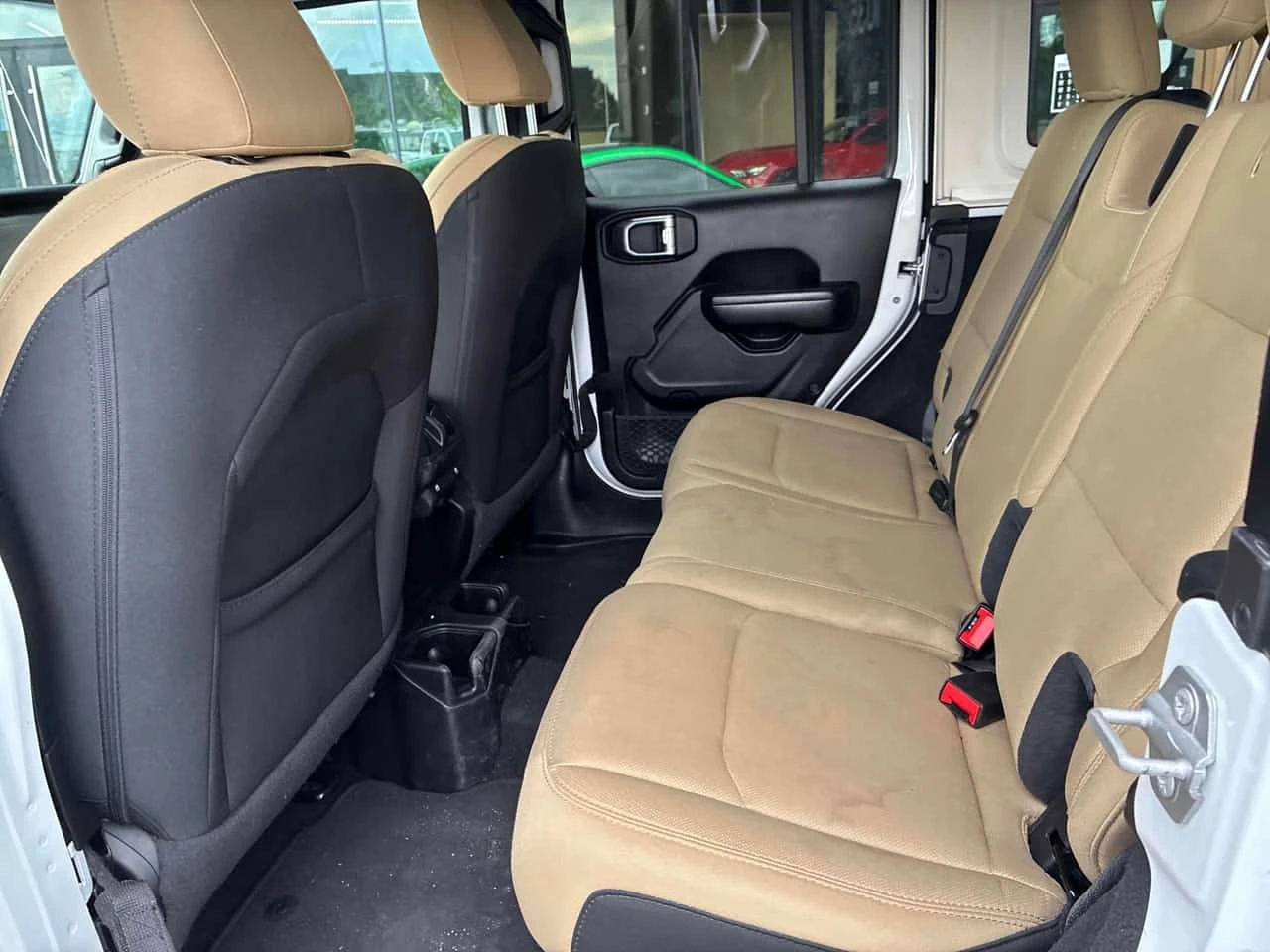 Jeep Wrangler Unlimited Sport S * CARFAX * ���������� *  | Mobile.bg � ����������� 12