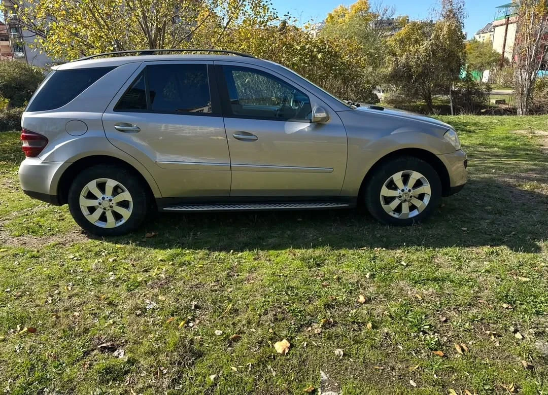 Mercedes-Benz ML 320, снимка 5 - Автомобили и джипове - 56494736