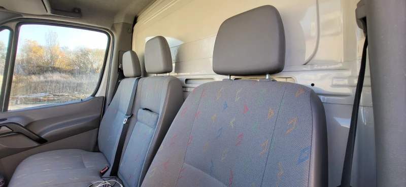 VW Crafter, снимка 9 - Бусове и автобуси - 52415751