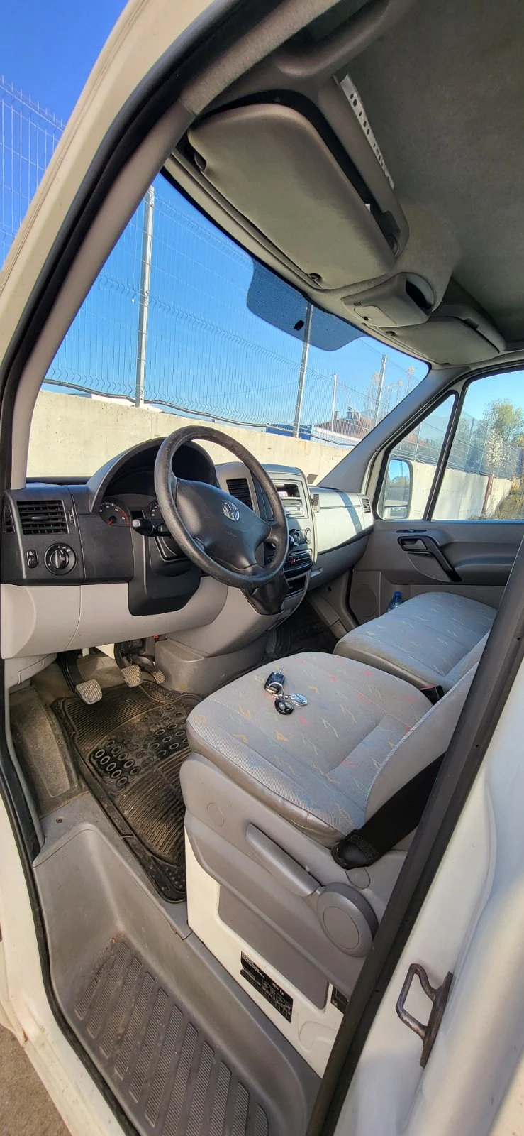 VW Crafter, снимка 12 - Бусове и автобуси - 52415751