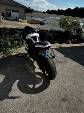    Kawasaki Zxr