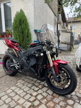  Yamaha YZF-R1
