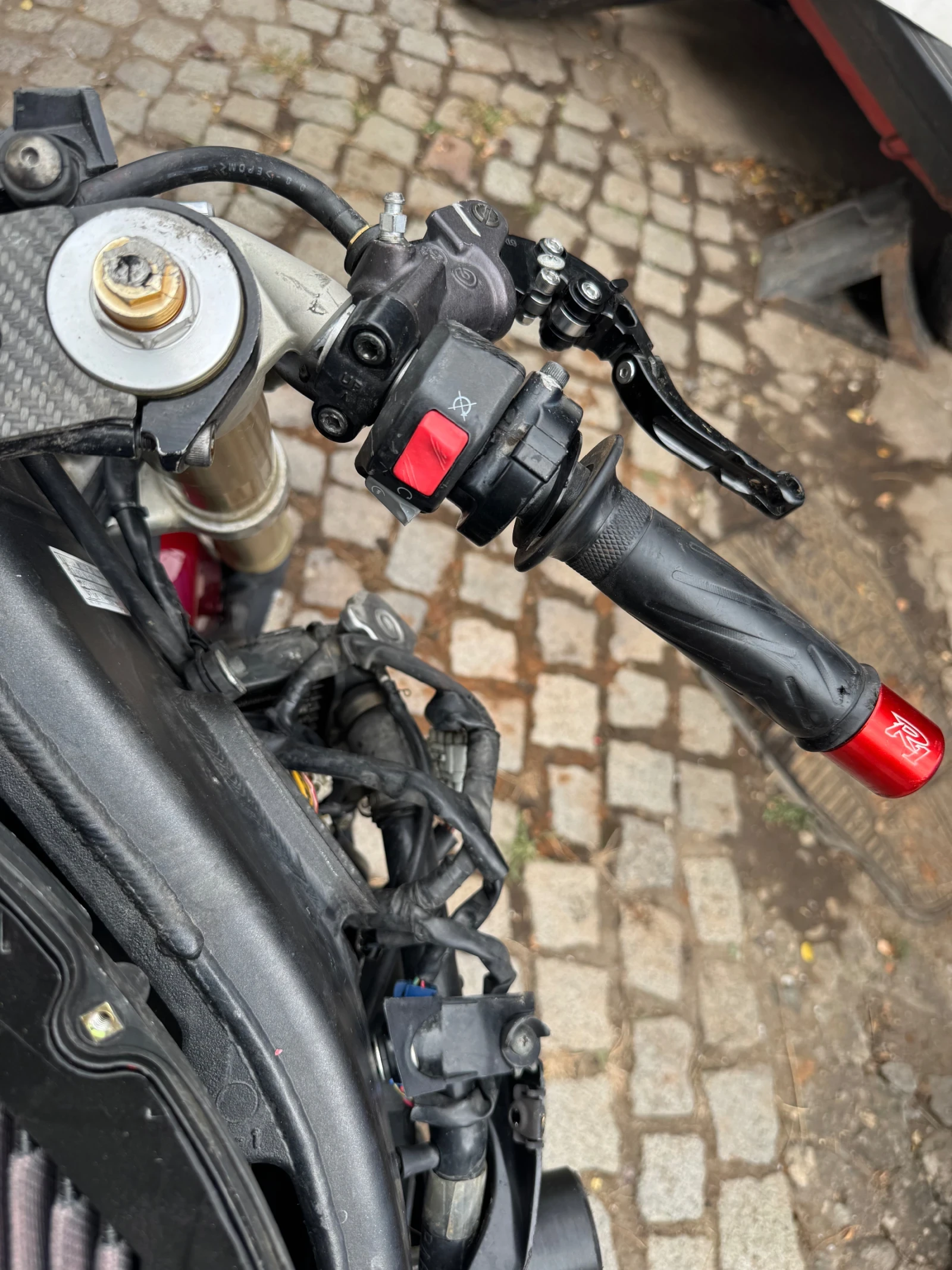 Yamaha YZF-R1 RN12 - изображение 3