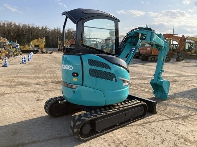 Багер Kobelco SK20UR-6 / ПЕРФЕКТЕН / ОЧАКВАН ВНОС, снимка 5 - Индустриална техника - 54087292