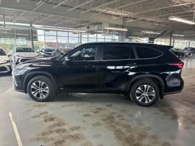 Toyota Grand Highlander HYBRID * ЧЕРЕН САЛОН * 8 МЕСТА * CARFAX * , снимка 3