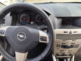 Opel Astra 1.4 бензин, снимка 10 - Автомобили и джипове - 45743257