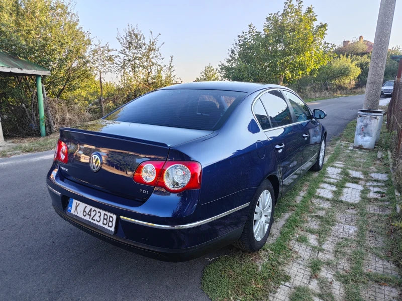 VW Passat, снимка 4 - Автомобили и джипове - 47227324