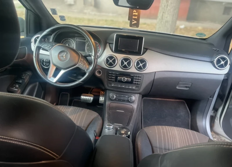 Mercedes-Benz B 200, снимка 13 - Автомобили и джипове - 48497030