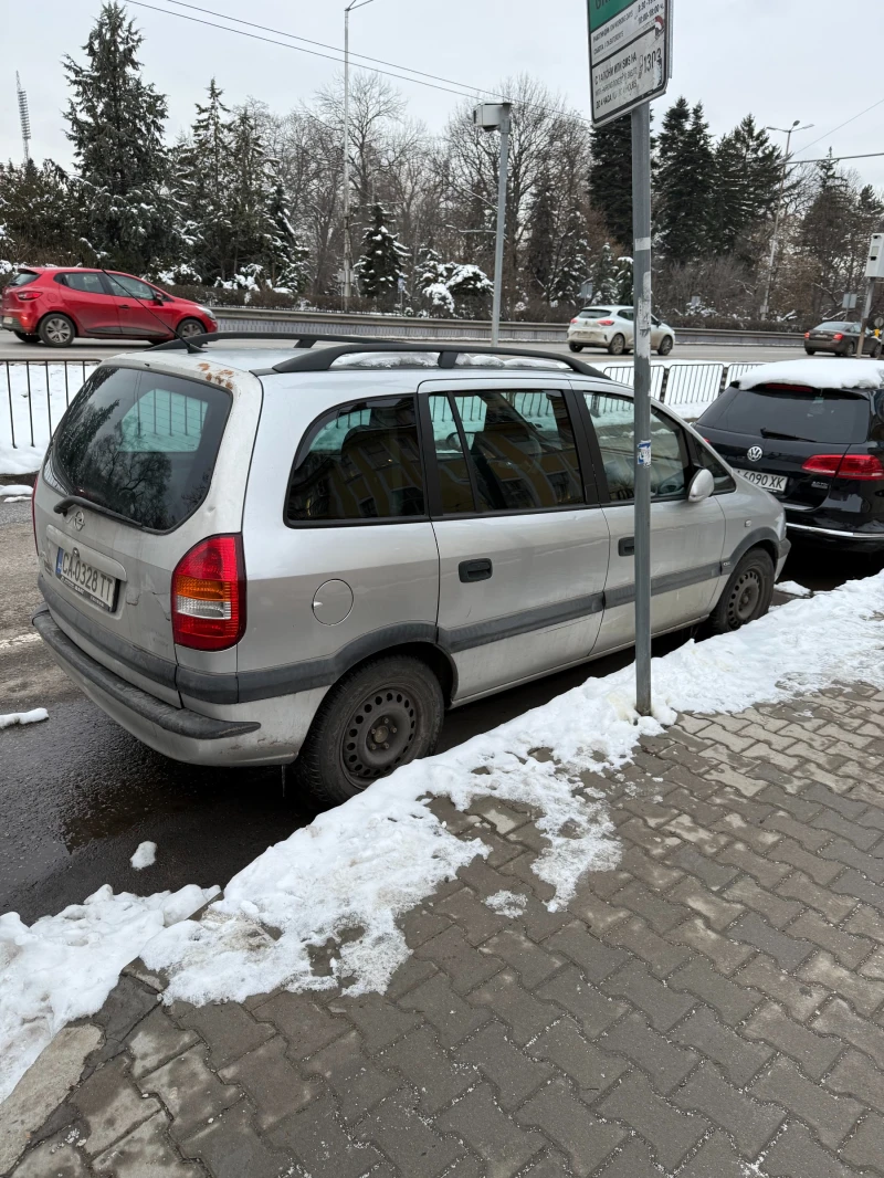 Opel Zafira, снимка 3 - Автомобили и джипове - 48760859