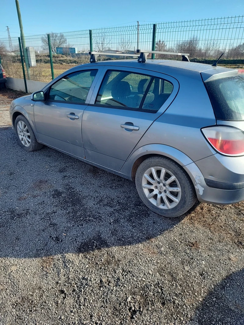 Opel Astra H, снимка 9 - Автомобили и джипове - 49514594