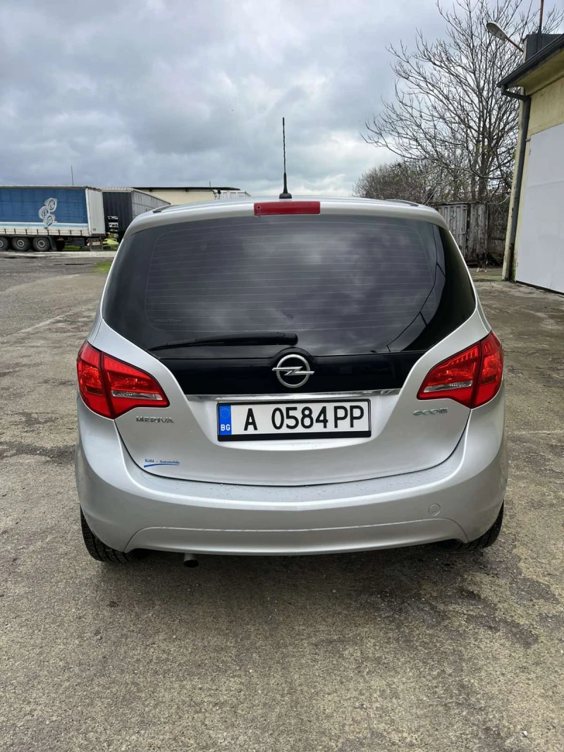 Opel Meriva 1.3CDTi, снимка 5 - Автомобили и джипове - 52696321