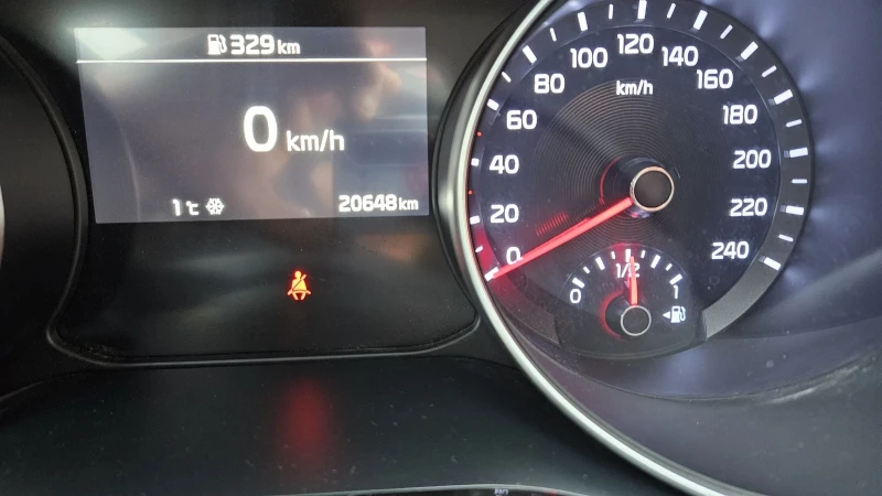 Kia XCeed 1.4 GDI..TURBO ..AUTOMATIC..FULL, снимка 16 - Автомобили и джипове - 53094185