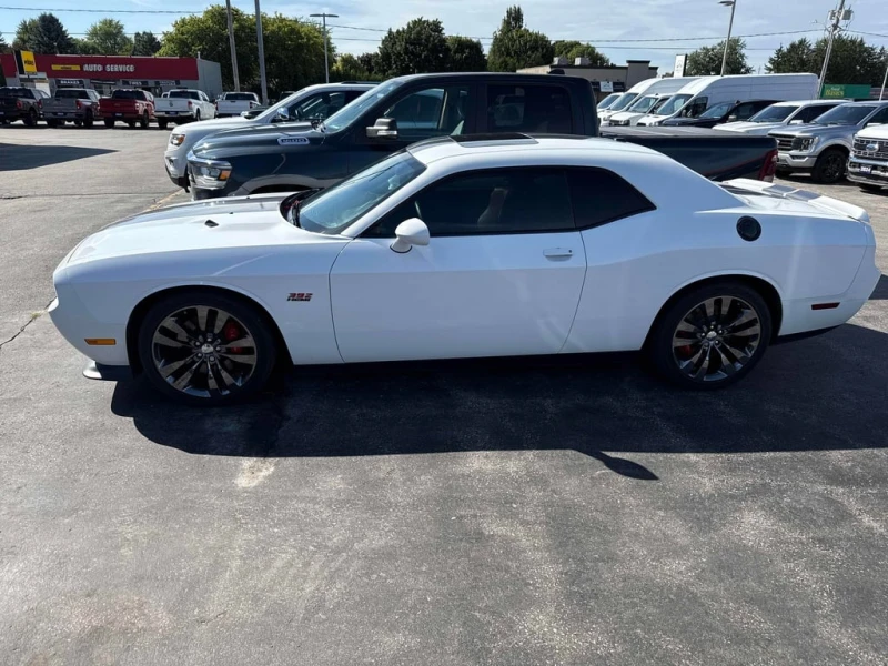 Dodge Challenger * SRT8 * CARFAX * БЕЗ ПЪРВОНАЧАЛНА ВНОСКА, снимка 11 - Автомобили и джипове - 53124888