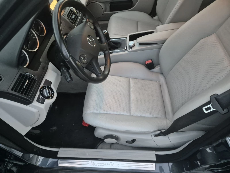 Mercedes-Benz C 200 OM 646 кожен салон - 10449 лв. - 53766241 1