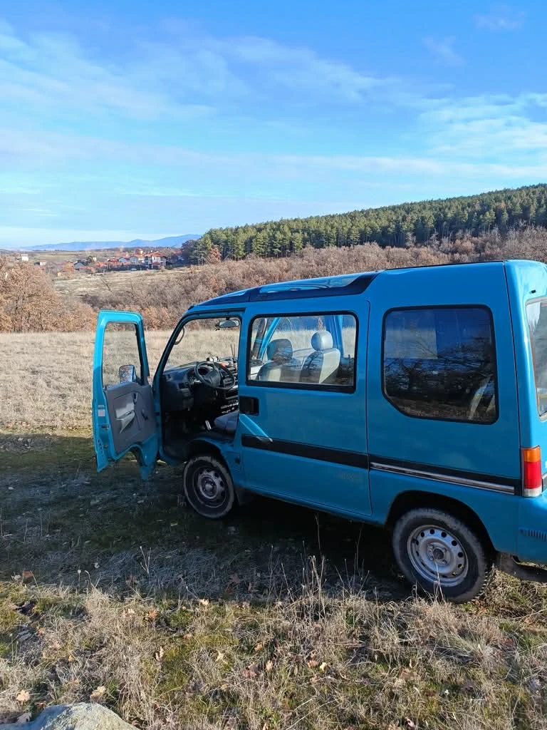 Subaru Libero, снимка 2 - Автомобили и джипове - 54012868