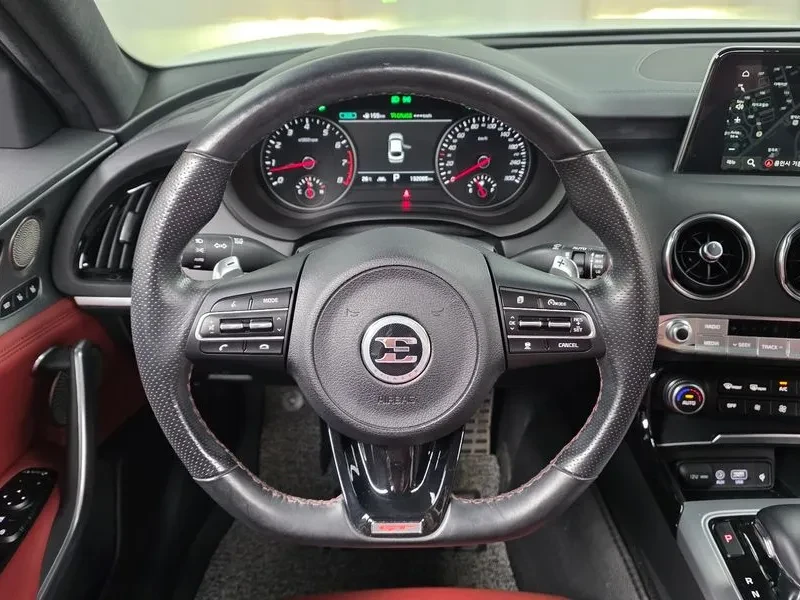 Kia Stinger 3.3 TURBO AWD GT, снимка 14 - Автомобили и джипове - 56305016