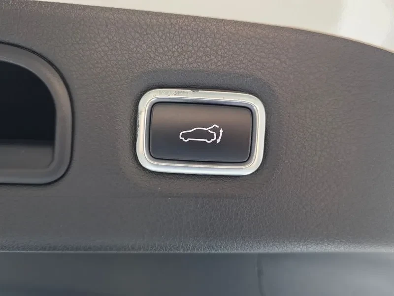 Kia Stinger 3.3 TURBO AWD GT, снимка 17 - Автомобили и джипове - 56305016