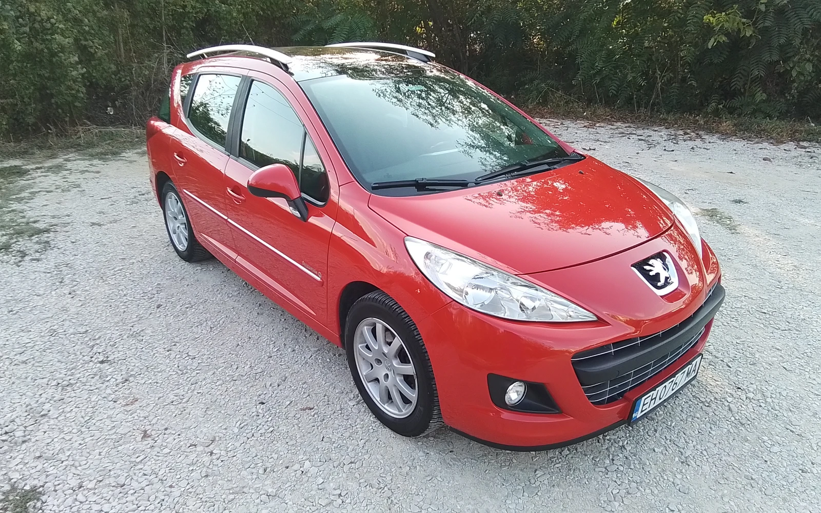 Peugeot 207  SW 1.6 HDI 92 P.S. - изображение 7