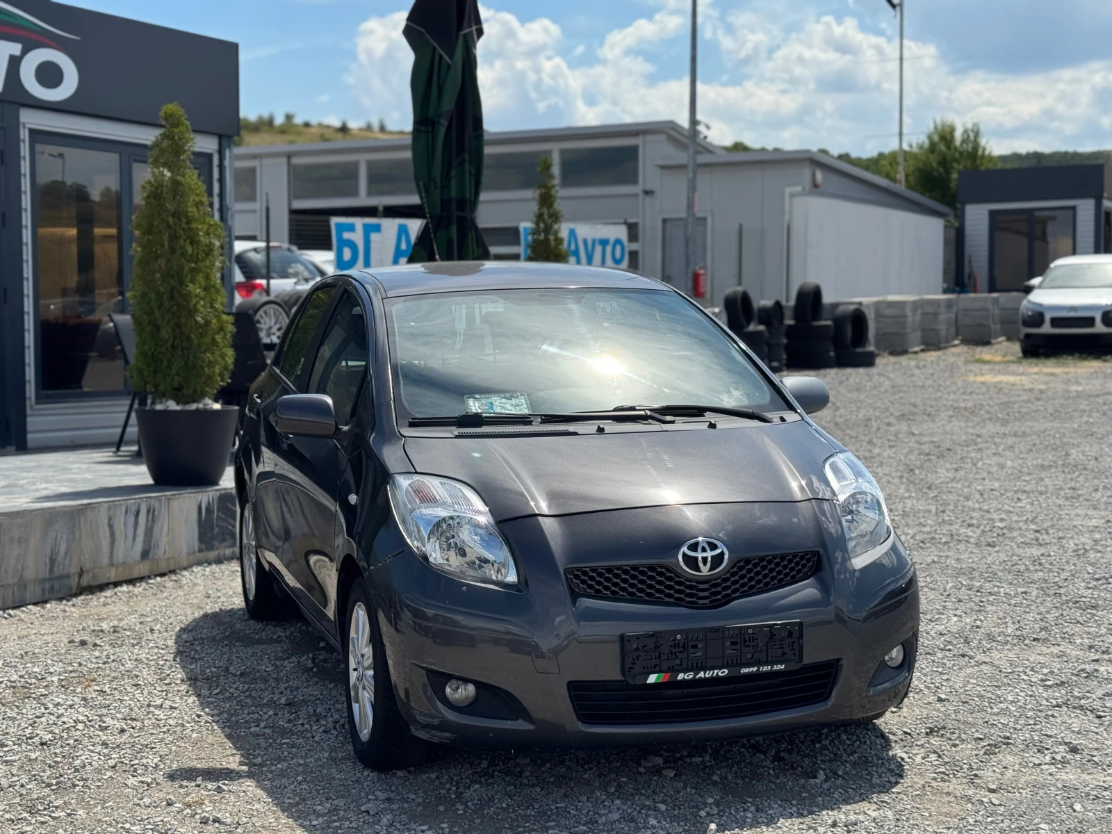 Toyota Yaris * ИТАЛИЯ* КЛИМАТРОНИК* START-STOP* 6 СКОРОСТИ*  - изображение 2