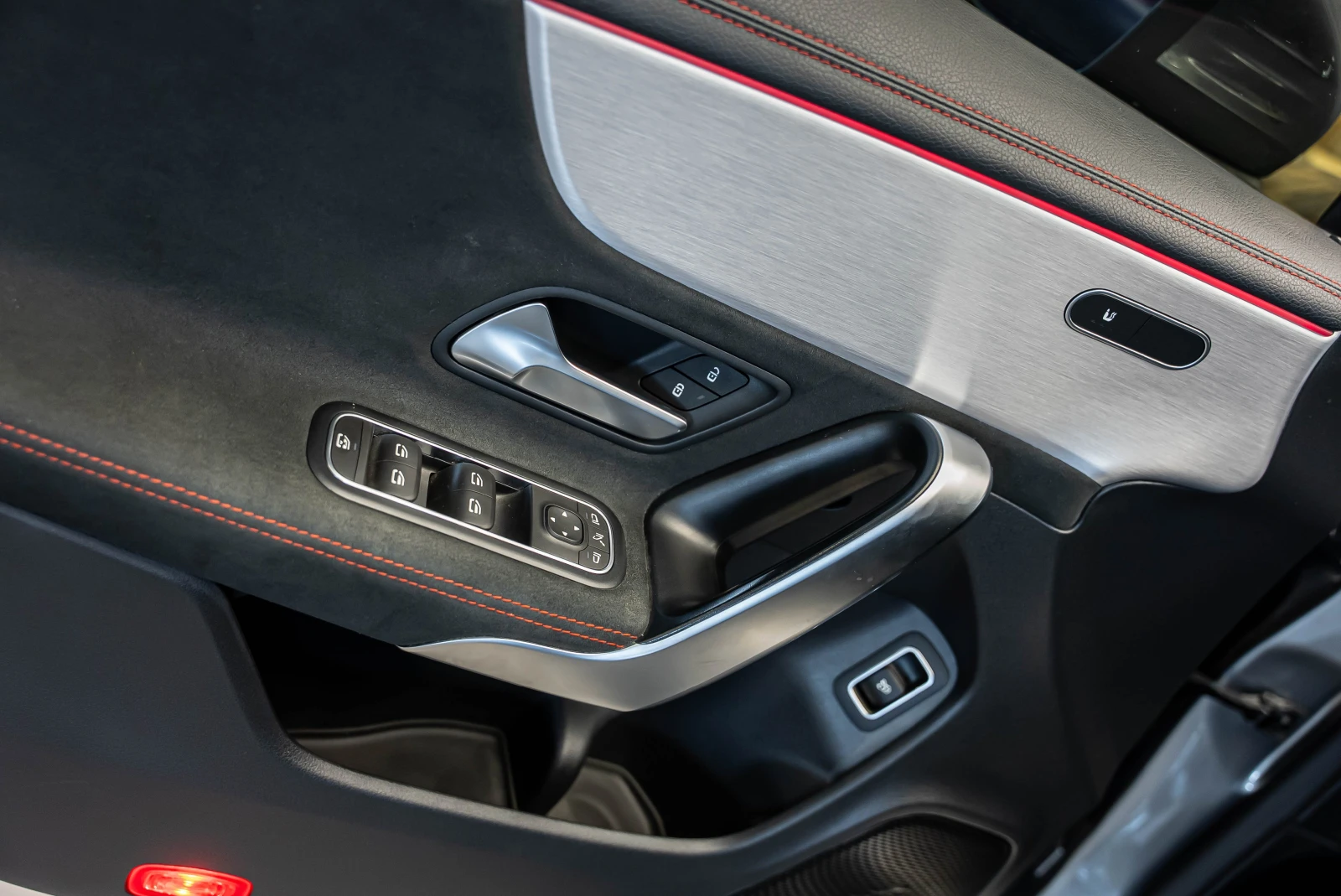 Mercedes-Benz CLA 250 4Matic - изображение 6