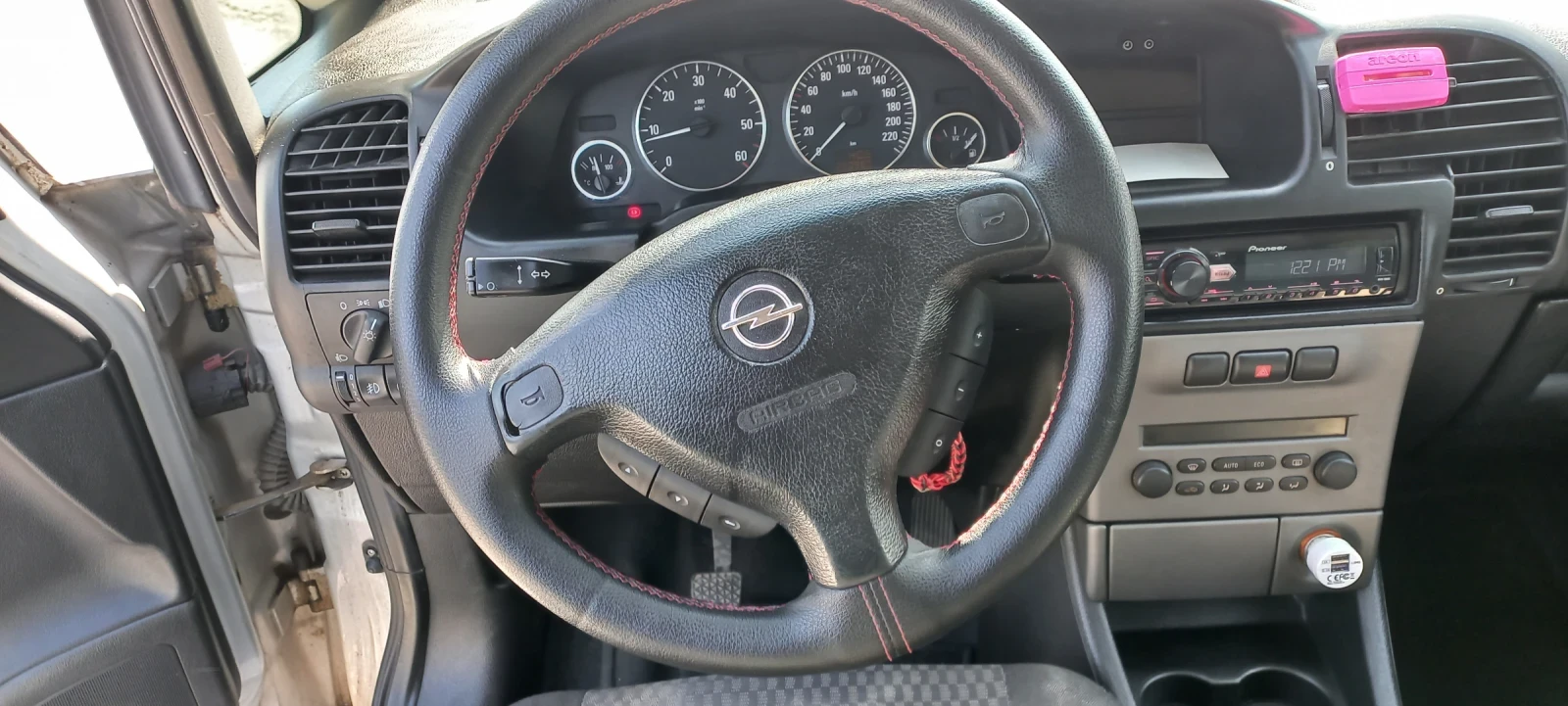 Opel Zafira 2.2, снимка 6 - Автомобили и джипове - 53934567