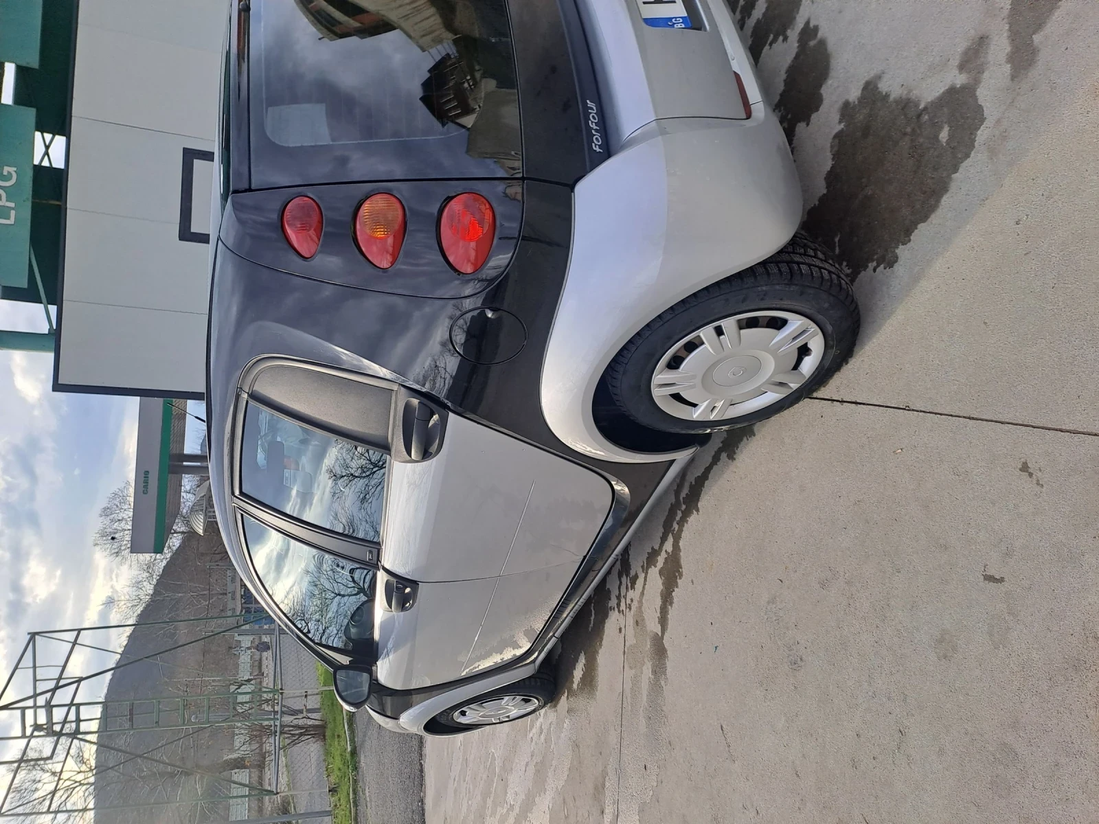 Smart Forfour 1.3 95ps, снимка 3 - Автомобили и джипове - 53942373