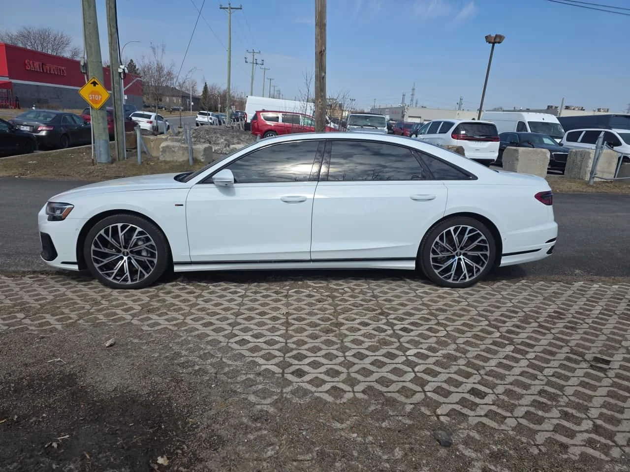 Audi A8 L  CARFAX, снимка 2 - Автомобили и джипове - 54155960