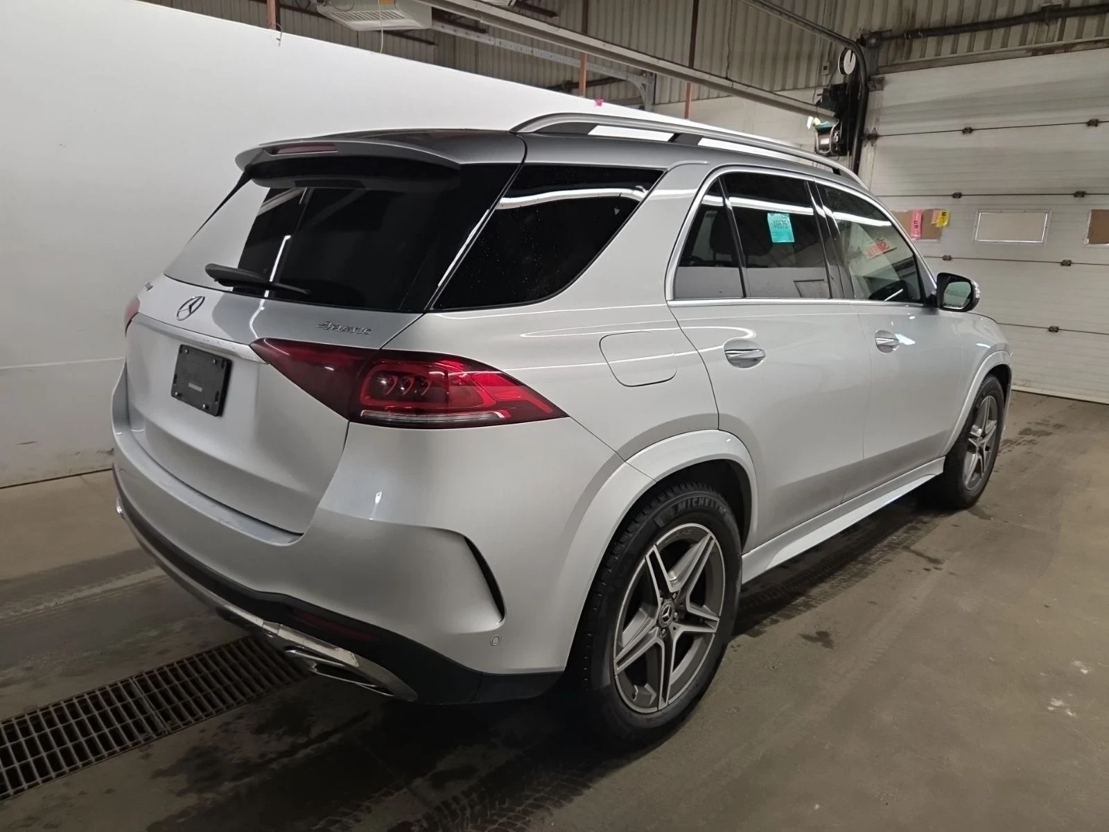 Mercedes-Benz GLE 450 AMG Pkg | Burmester | Distronic | 360 | HUD | Обду, снимка 4 - Автомобили и джипове - 54476848