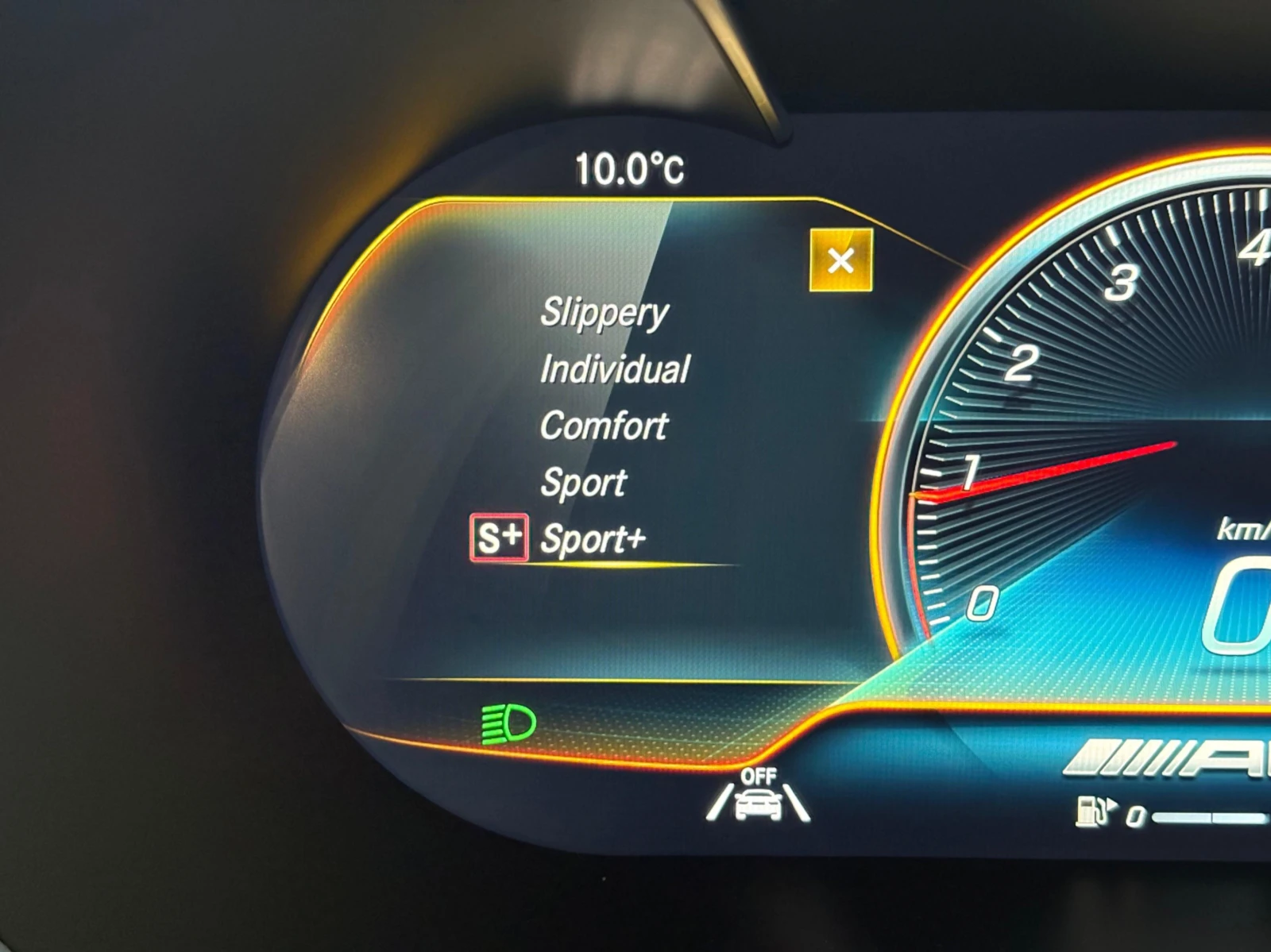 Mercedes-Benz C 43 AMG 4MATIC* DISTRONIC* 360CAMERA* BURMESTER* , снимка 11 - Автомобили и джипове - 54611860