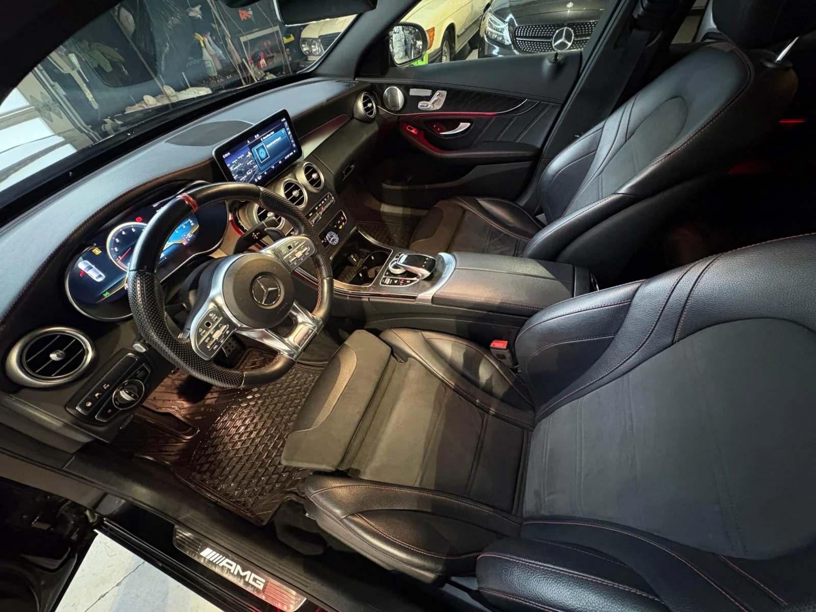 Mercedes-Benz C 43 AMG 4MATIC* DISTRONIC* 360CAMERA* BURMESTER* , снимка 7 - Автомобили и джипове - 54611860