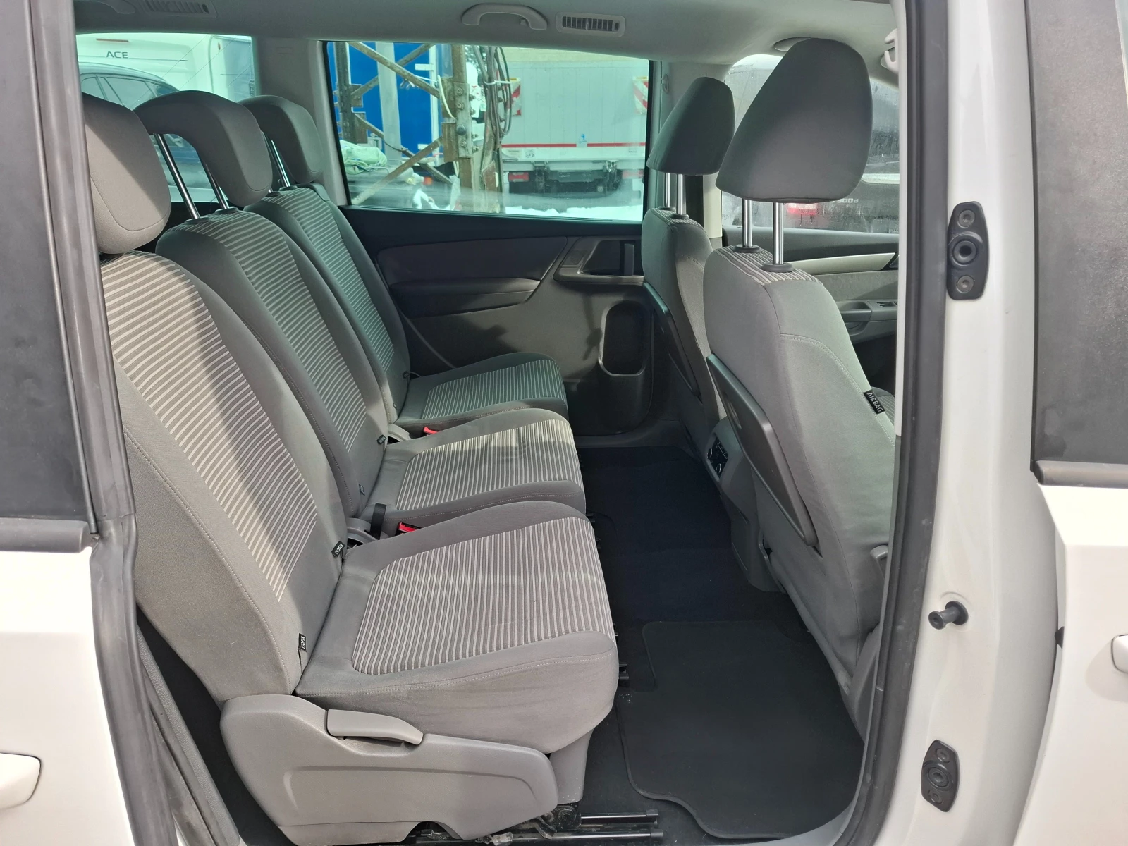 Seat Alhambra 2.0TDI Navi Камера 7мест., снимка 11 - Автомобили и джипове - 54789117