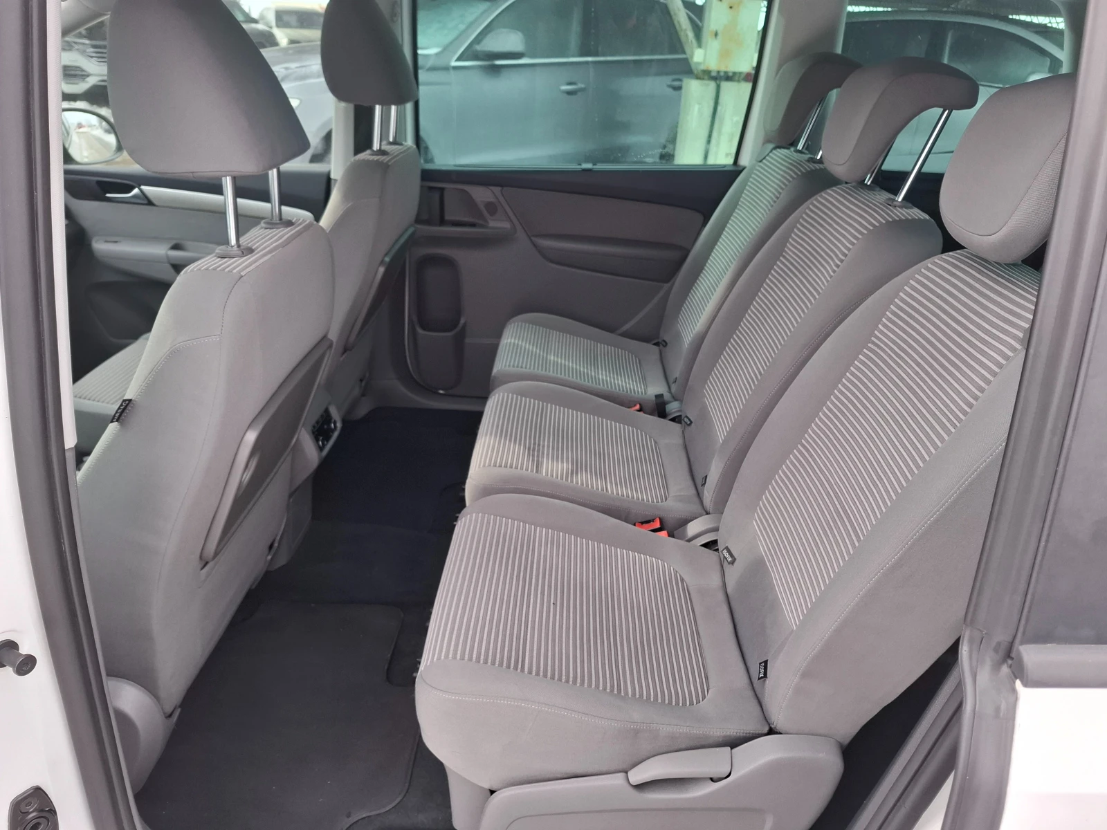Seat Alhambra 2.0TDI Navi Камера 7мест., снимка 7 - Автомобили и джипове - 54789117
