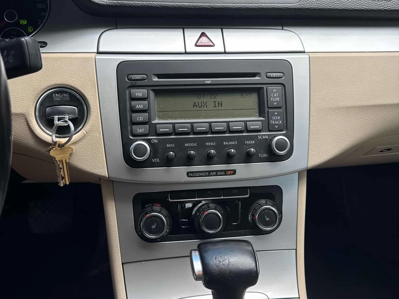 VW CC * Sportline * CARFAX * АВТОКРЕДИТ БЕЗ ПЪРВОНАЧАЛНА, снимка 9 - Автомобили и джипове - 55022974