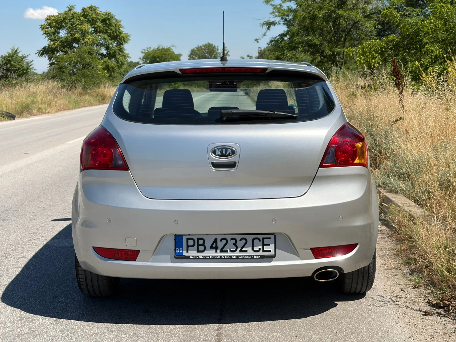Kia Ceed 1.6 coupe, снимка 5 - Автомобили и джипове - 55080243