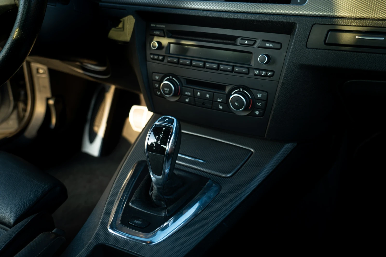 BMW 335 IS, снимка 7 - Автомобили и джипове - 55161861