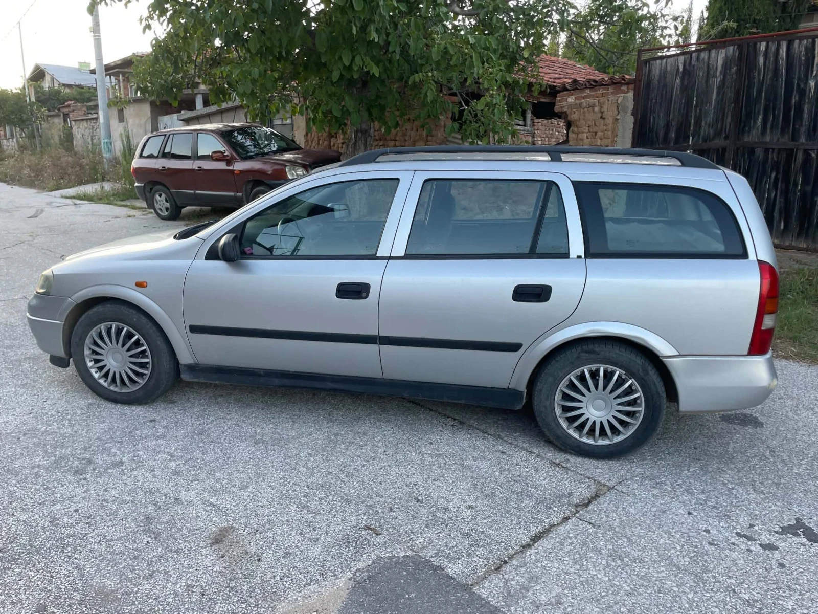 Opel Astra 2.0 дизел КЛИМАТИК , снимка 4 - Автомобили и джипове - 55674029