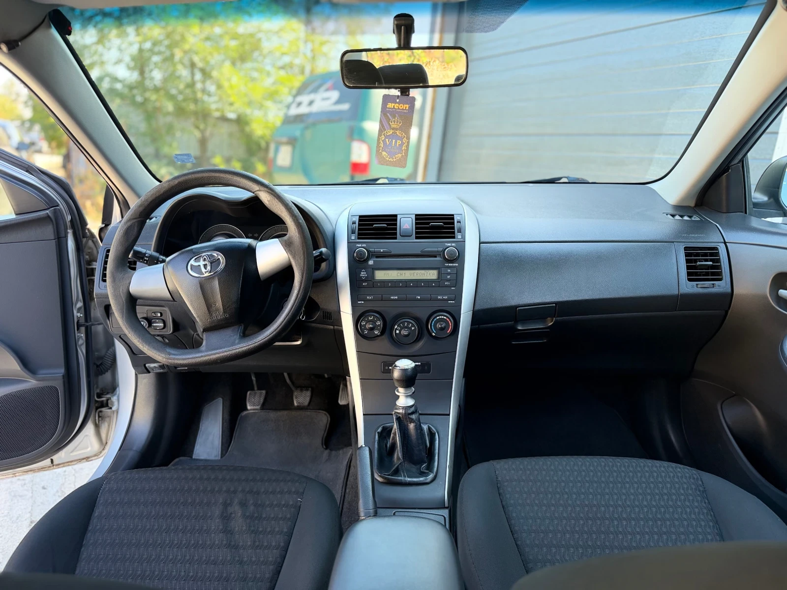 Toyota Corolla, снимка 13 - Автомобили и джипове - 56362226