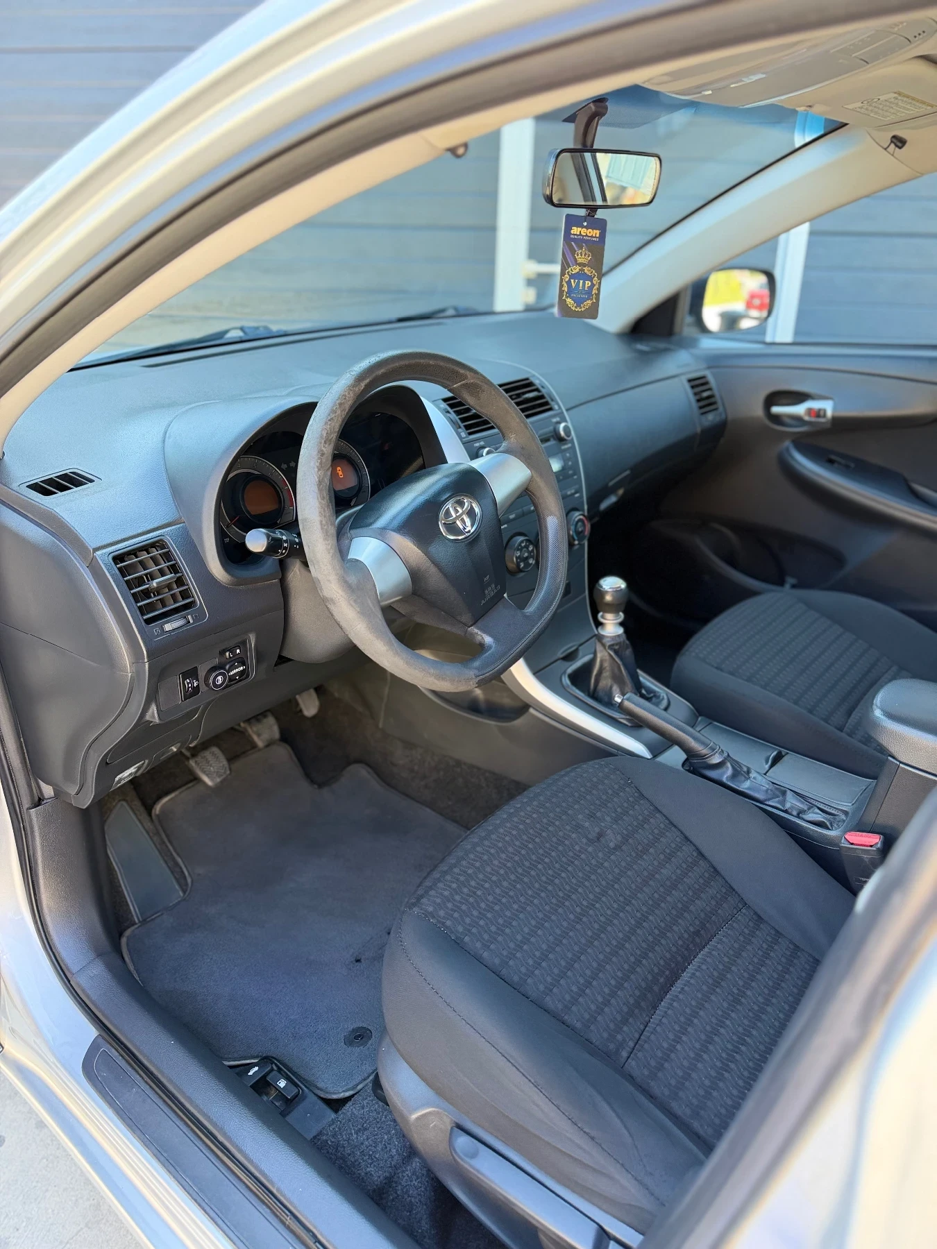 Toyota Corolla, снимка 9 - Автомобили и джипове - 56362226