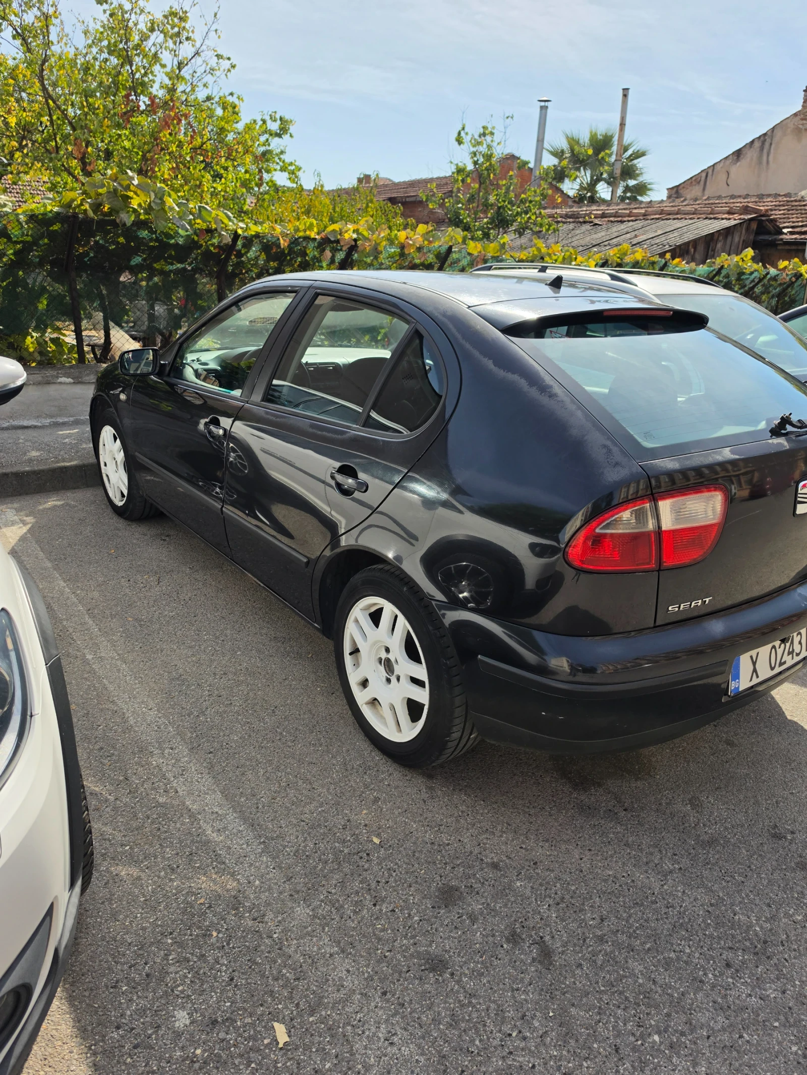 Seat Leon 1600, снимка 3 - Автомобили и джипове - 56582527