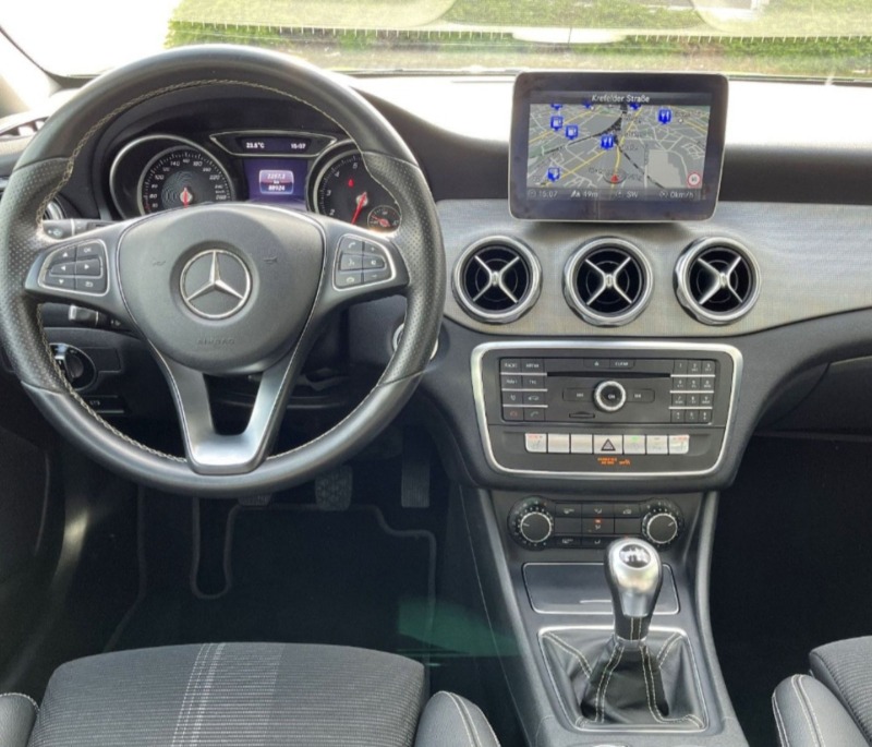 Mercedes-Benz GLA 220 GLA  2, 2 Diesel-190PS, снимка 5 - Автомобили и джипове - 45325599