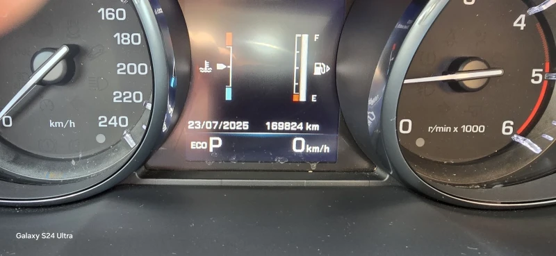 Land Rover Discovery Sport 9скорости 180ps.сменени вериги евро 6b, снимка 14 - Автомобили и джипове - 51119562