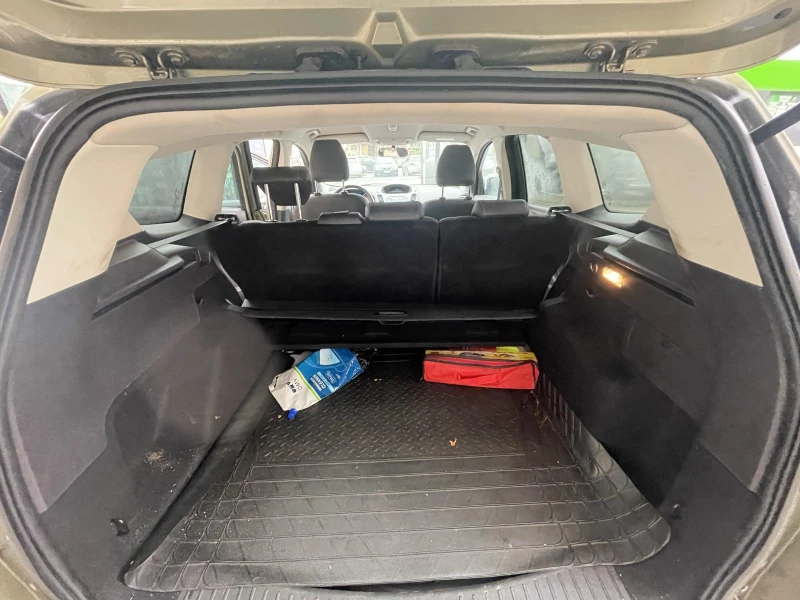 Ford Kuga, снимка 16 - Автомобили и джипове - 52717375